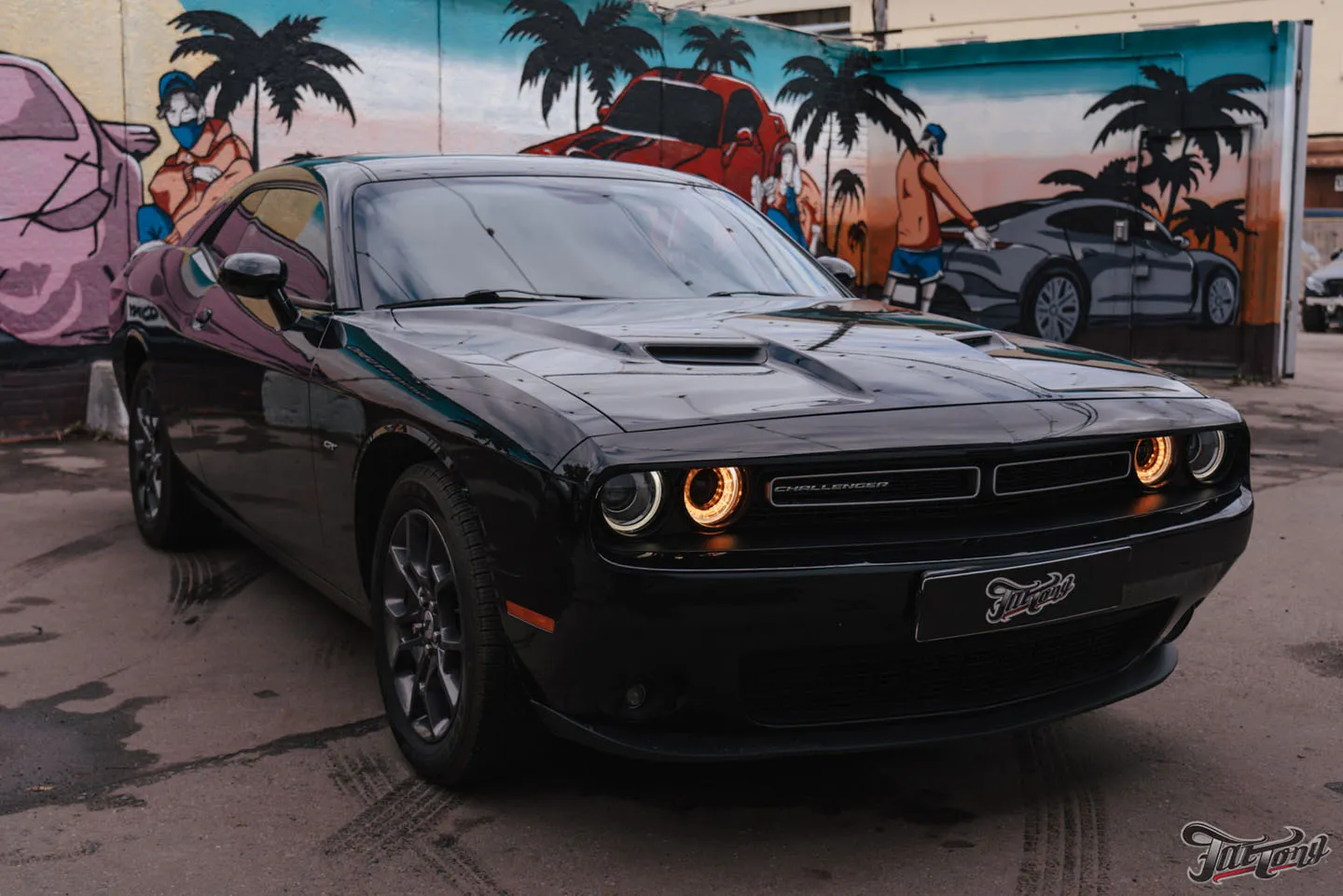 Новая выхлопная система с двумя режимами громкости на Dodge Challenger 3.6. Потратили на кнопку переключения режимов 5 дней!